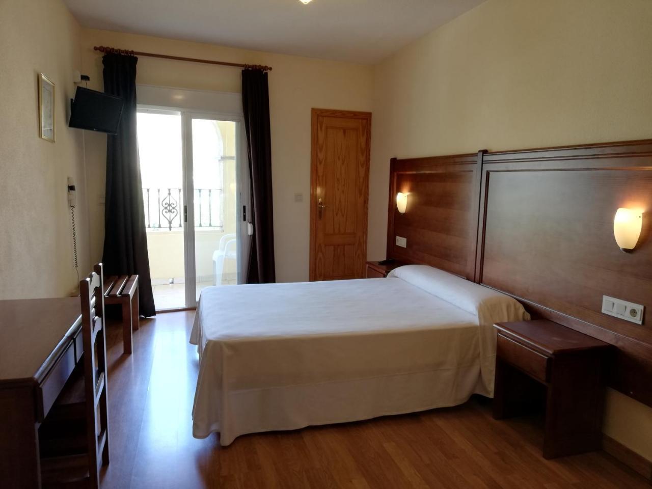Labella Maria Hotel Pinos Genil Eksteriør billede