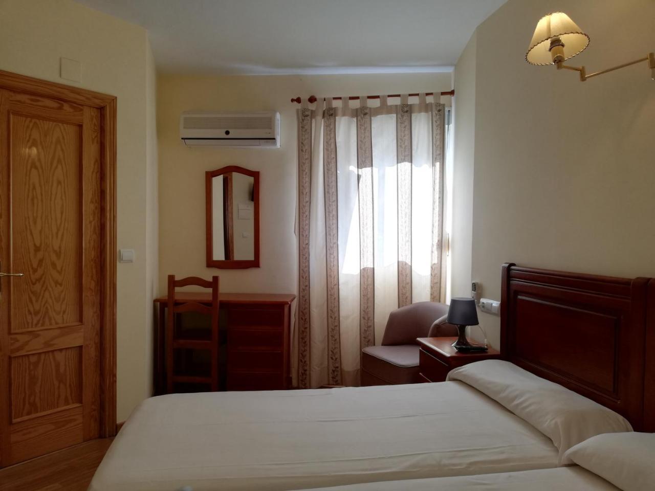 Labella Maria Hotel Pinos Genil Eksteriør billede