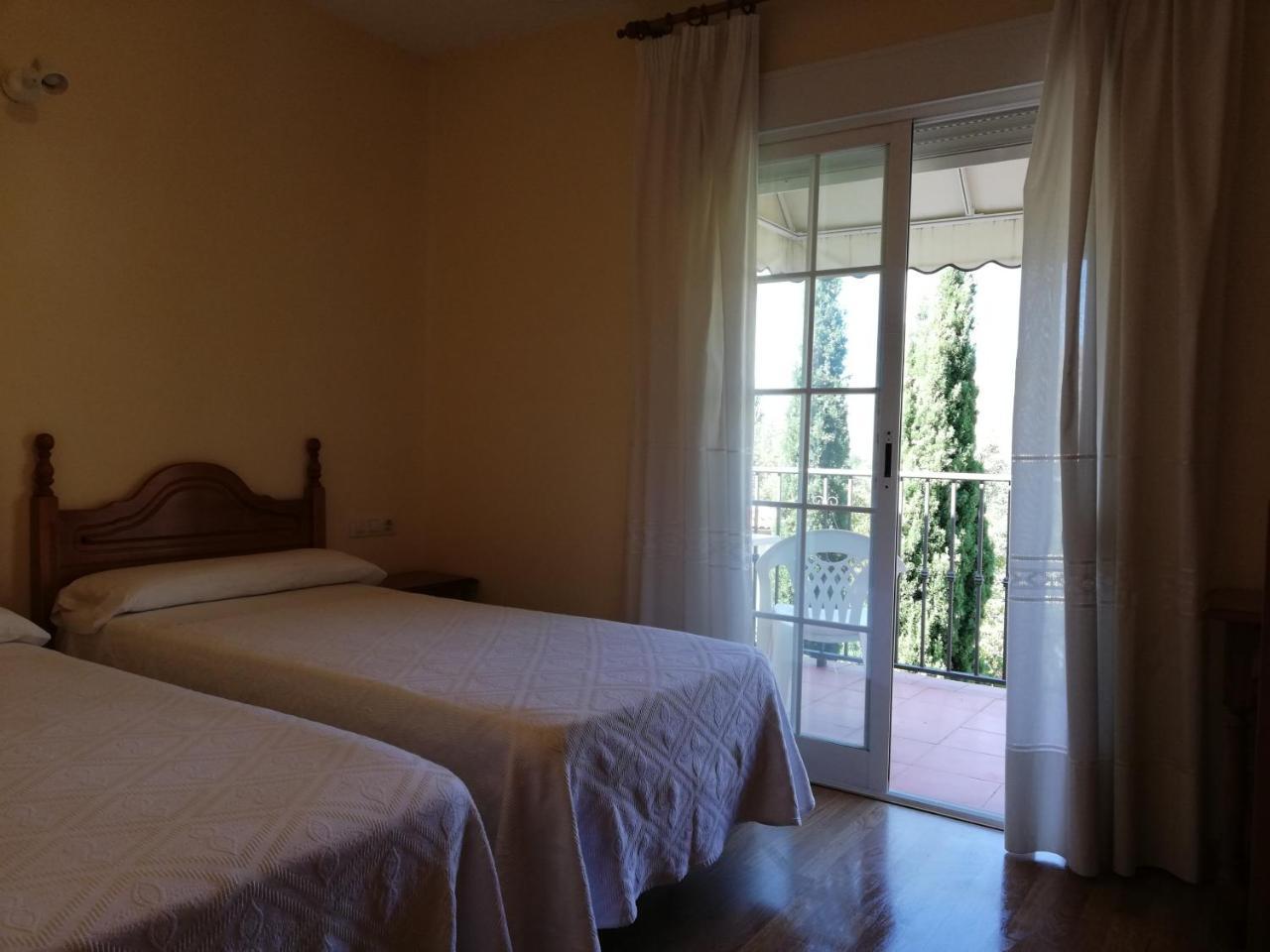 Labella Maria Hotel Pinos Genil Eksteriør billede