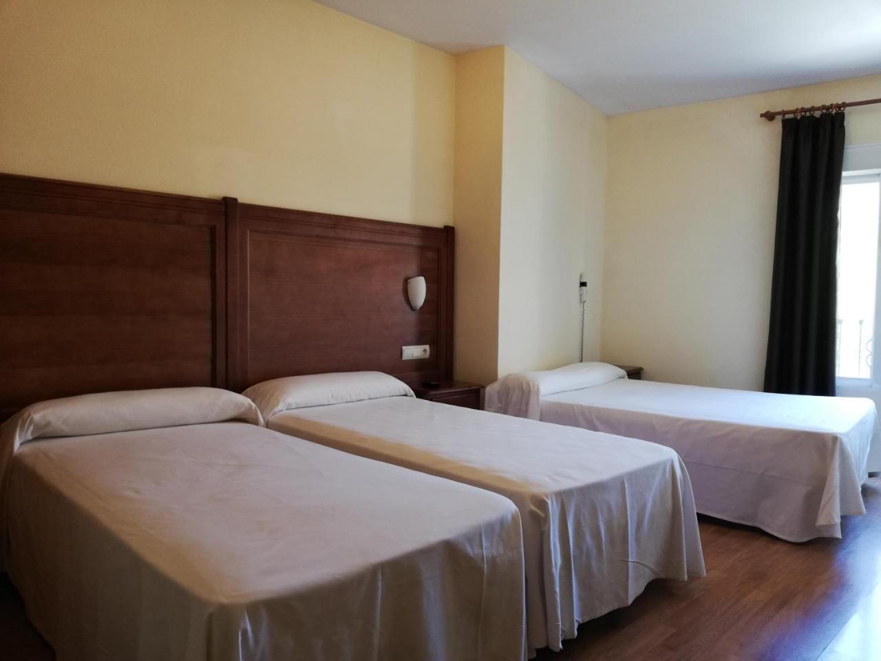 Labella Maria Hotel Pinos Genil Eksteriør billede