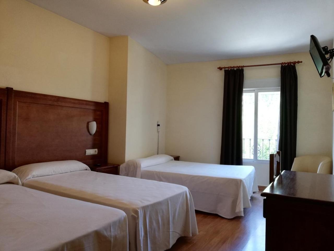 Labella Maria Hotel Pinos Genil Eksteriør billede
